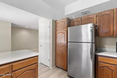 12212 N Paradise Village Parkway S #206, Phoenix, AZ 85032 - Photo 8