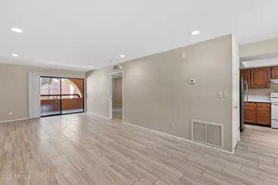 12212 N Paradise Village Parkway S #206, Phoenix, AZ 85032 - Photo 2