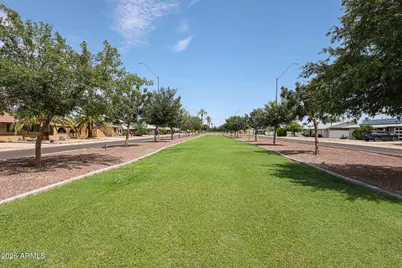 11439 N 107th Avenue, Sun City, AZ 85351 - Photo 14