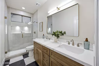 1645 E Orangewood Street, Gilbert, AZ 85296 - Photo 20