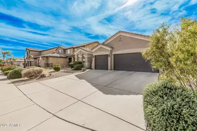 1767 W Agrarian Hills Drive, San Tan Valley, AZ 85144 - Photo 2
