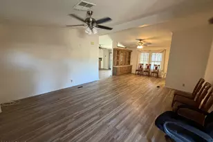 2233 E Behrend Dr, Phoenix, AZ 85024 - Photo 4