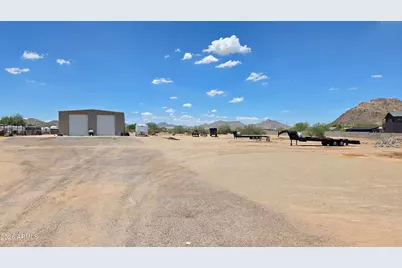 30940 N Varnum Road, San Tan Valley, AZ 85143 - Photo 1