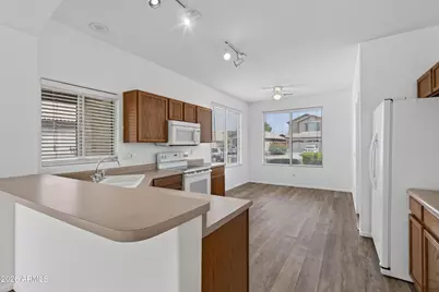 3963 E Tremaine Avenue, Gilbert, AZ 85234 - Photo 2