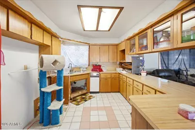 9391 S Donald Trail, Kirkland, AZ 86332 - Photo 4
