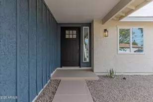 541 W Myrna Ln, Chandler, AZ 85225 - Photo 2