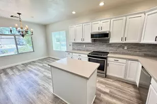 847 E La Costa Pl, Chandler, AZ 85249 - Photo 10