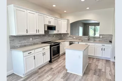 847 E La Costa Place, Chandler, AZ 85249 - Photo 2