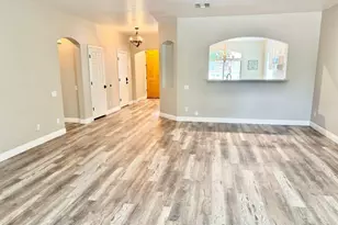 847 E La Costa Pl, Chandler, AZ 85249 - Photo 18