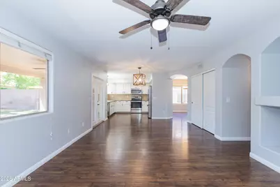 20733 N 37th Way, Phoenix, AZ 85050 - Photo 16