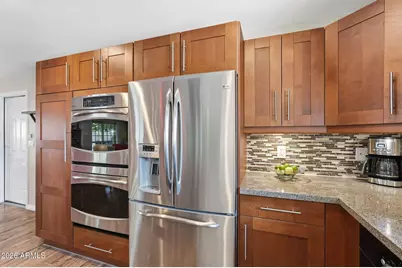 2019 E Flynn Lane, Phoenix, AZ 85016 - Photo 6