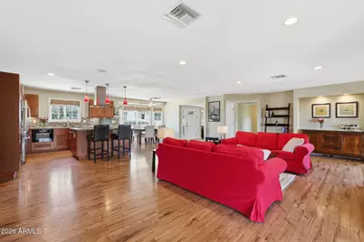 2019 E Flynn Lane, Phoenix, AZ 85016 - Photo 10