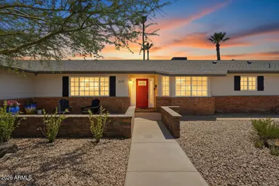 2019 E Flynn Lane, Phoenix, AZ 85016 - Photo 2