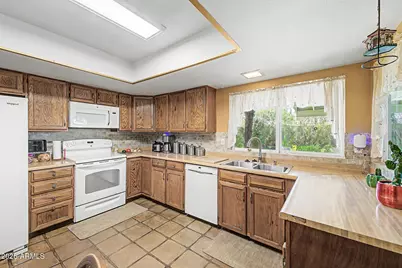 17404 N 37th Avenue, Glendale, AZ 85308 - Photo 12