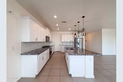19914 N Lauren Road, Maricopa, AZ 85138 - Photo 2