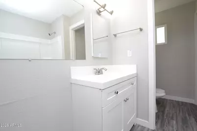 2210 W Devonshire Avenue #8, Phoenix, AZ 85015 - Photo 14
