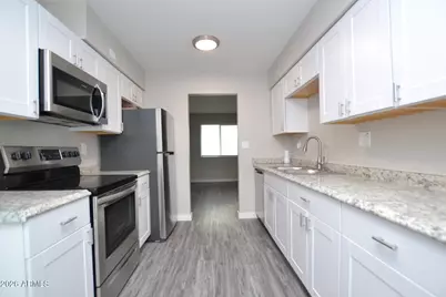 2210 W Devonshire Avenue #8, Phoenix, AZ 85015 - Photo 2