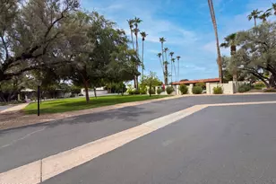 5341 N Questa Tierra Dr, Phoenix, AZ 85012 - Photo 26
