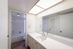 5341 N Questa Tierra Dr, Phoenix, AZ 85012 - Photo 16
