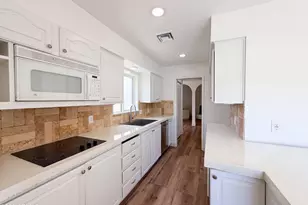 5341 N Questa Tierra Dr, Phoenix, AZ 85012 - Photo 12