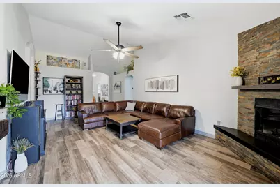1091 S Crossroads Drive, Gilbert, AZ 85296 - Photo 6