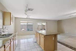 3139 W Matthew Dr, Phoenix, AZ 85027 - Photo 12