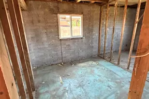 8223 W Clarendon Ave, Phoenix, AZ 85033 - Photo 6