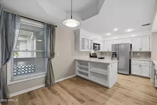 5200 S Lakeshore Dr, Tempe, AZ 85283 - Photo 10