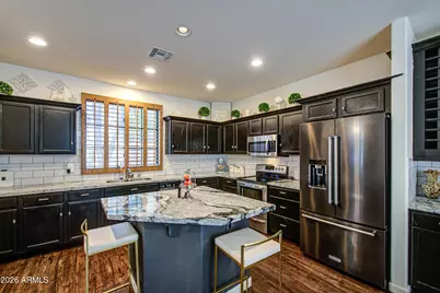 2404 W Dusty Wren Drive, Phoenix, AZ 85085 - Photo 12