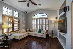 2404 W Dusty Wren Dr, Phoenix, AZ 85085 - Photo 4