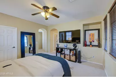 2404 W Dusty Wren Drive, Phoenix, AZ 85085 - Photo 24