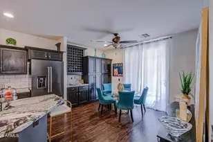 2404 W Dusty Wren Dr, Phoenix, AZ 85085 - Photo 18