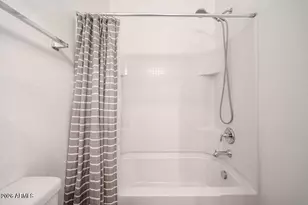 2725 E Mine Creek Rd, Phoenix, AZ 85024 - Photo 22