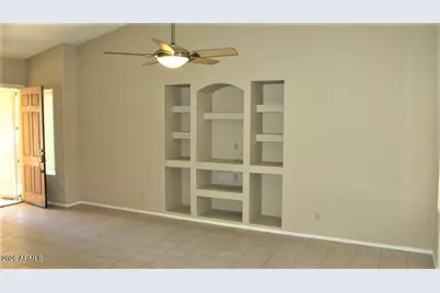 2471 W Hemlock Way, Chandler, AZ 85248 - Photo 4