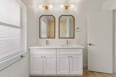 2290 W Village Drive, Phoenix, AZ 85023 - Photo 16