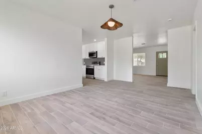 2290 W Village Drive, Phoenix, AZ 85023 - Photo 30