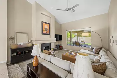 1008 W Barcelona Drive, Gilbert, AZ 85233 - Photo 10