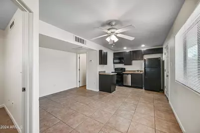 3949 E Earll Drive #Apt 7, Phoenix, AZ 85018 - Photo 10