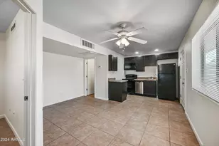 3949 E Earll Dr, Phoenix, AZ 85018 - Photo 10