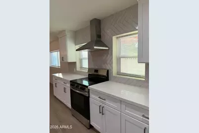 3722 S Grandview Avenue, Tempe, AZ 85282 - Photo 2