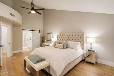 4552 N 52nd Place, Phoenix, AZ 85018 - Photo 8