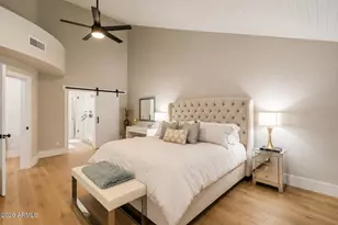 4552 N 52nd Pl, Phoenix, AZ 85018 - Photo 8