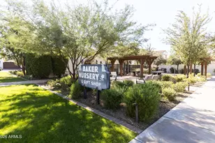 3927 E Crittenden Ln, Phoenix, AZ 85018 - Photo 52