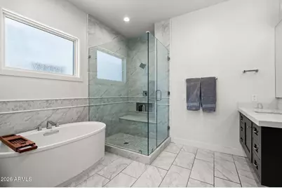 3927 E Crittenden Lane, Phoenix, AZ 85018 - Photo 24