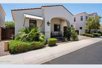 3927 E Crittenden Lane, Phoenix, AZ 85018 - Photo 2