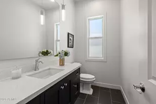 3927 E Crittenden Ln, Phoenix, AZ 85018 - Photo 30