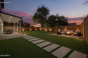 916 E Harwell Rd, Phoenix, AZ 85042 - Photo 26