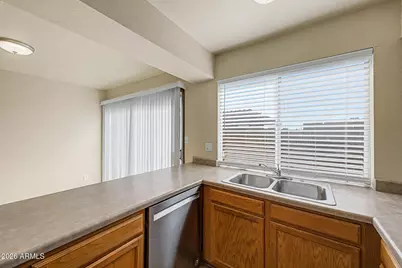 826 S Casitas Drive #B, Tempe, AZ 85281 - Photo 10