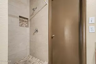 826 S Casitas Dr, Tempe, AZ 85281 - Photo 16