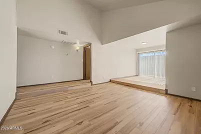 826 S Casitas Drive #B, Tempe, AZ 85281 - Photo 4